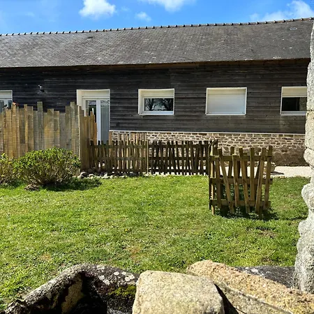 Les Gites Du Manoir De Port Cadic Redene Exterior photo